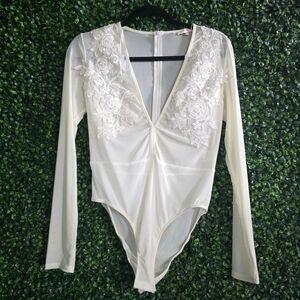 Luxxel Women's Ivory Long-Sleeve Bodysuit Size L